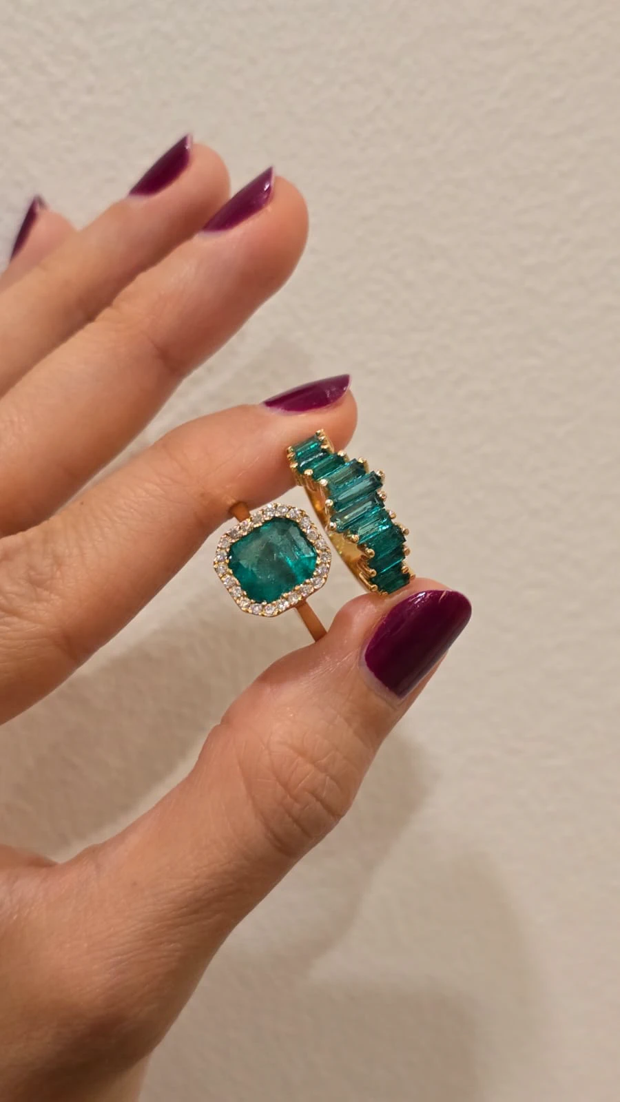 Emerald and Diamond Ring (3/3)