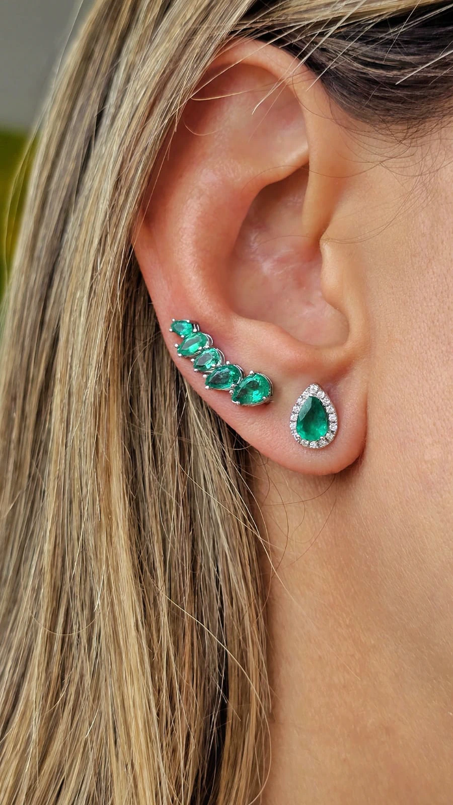 Emerald teardrop earrings (2/2)