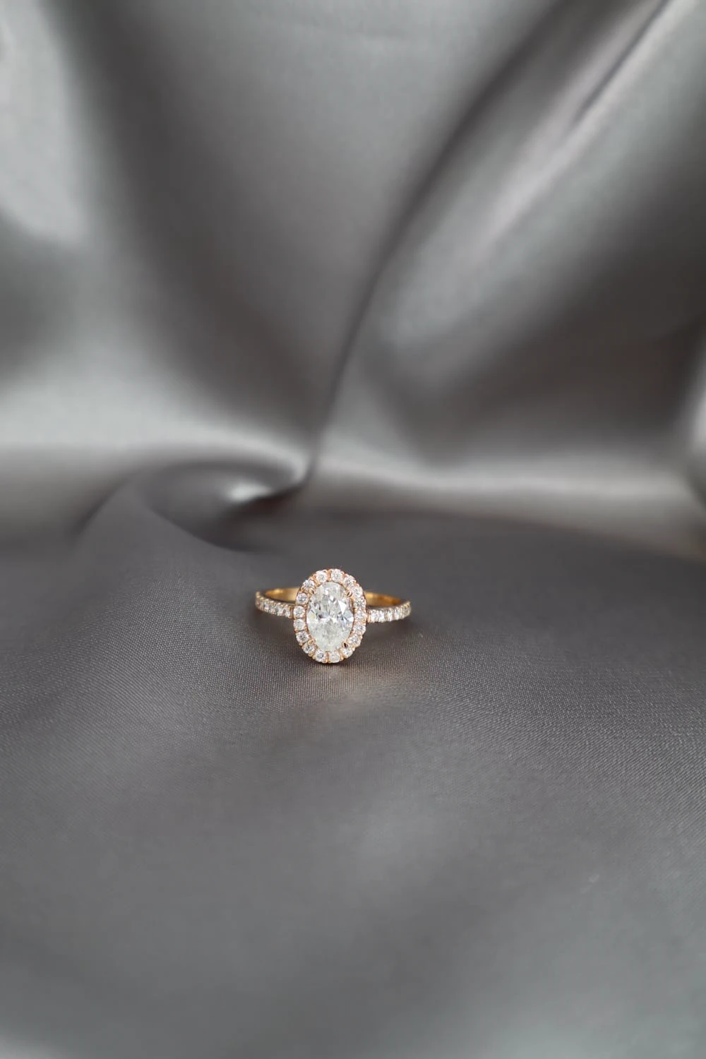 Oval halo ring (3/3)