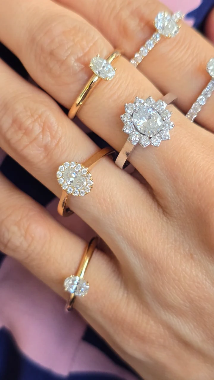 Oval marquise ring (2/2)