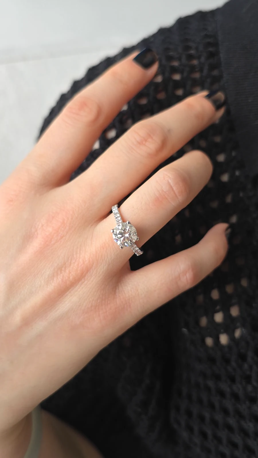 White gold ring with 1.25 ct diamond (2/2)