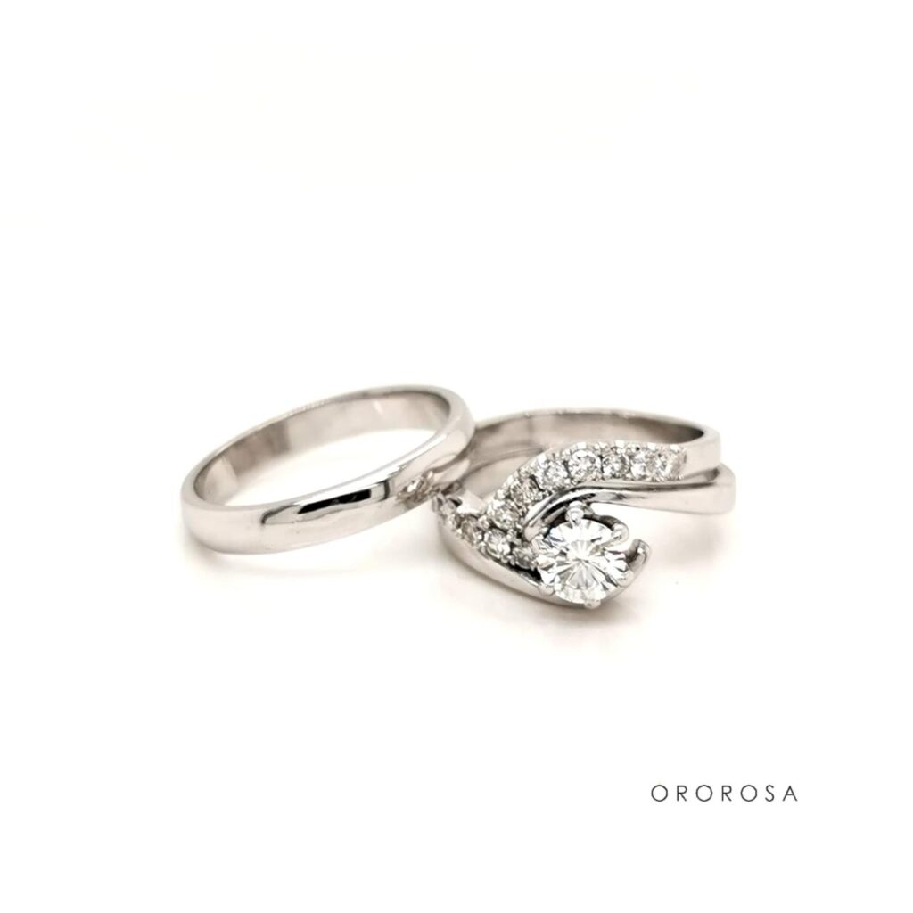 ARGOLLAS ORO BLANCO Y DIAMANTES