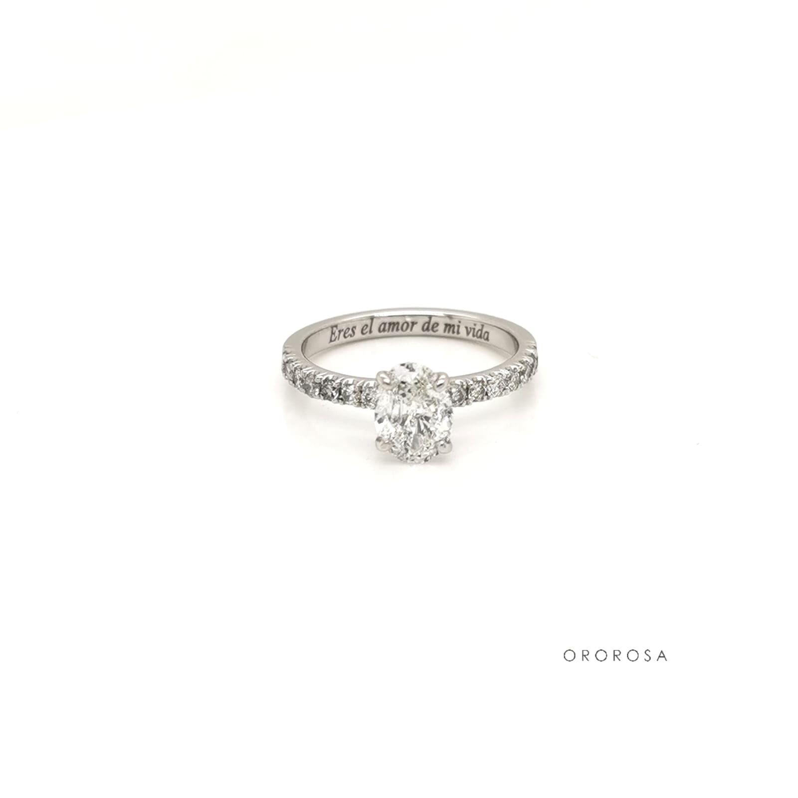 Anillo Diamante talla ovalo - Ororosa Colombia
