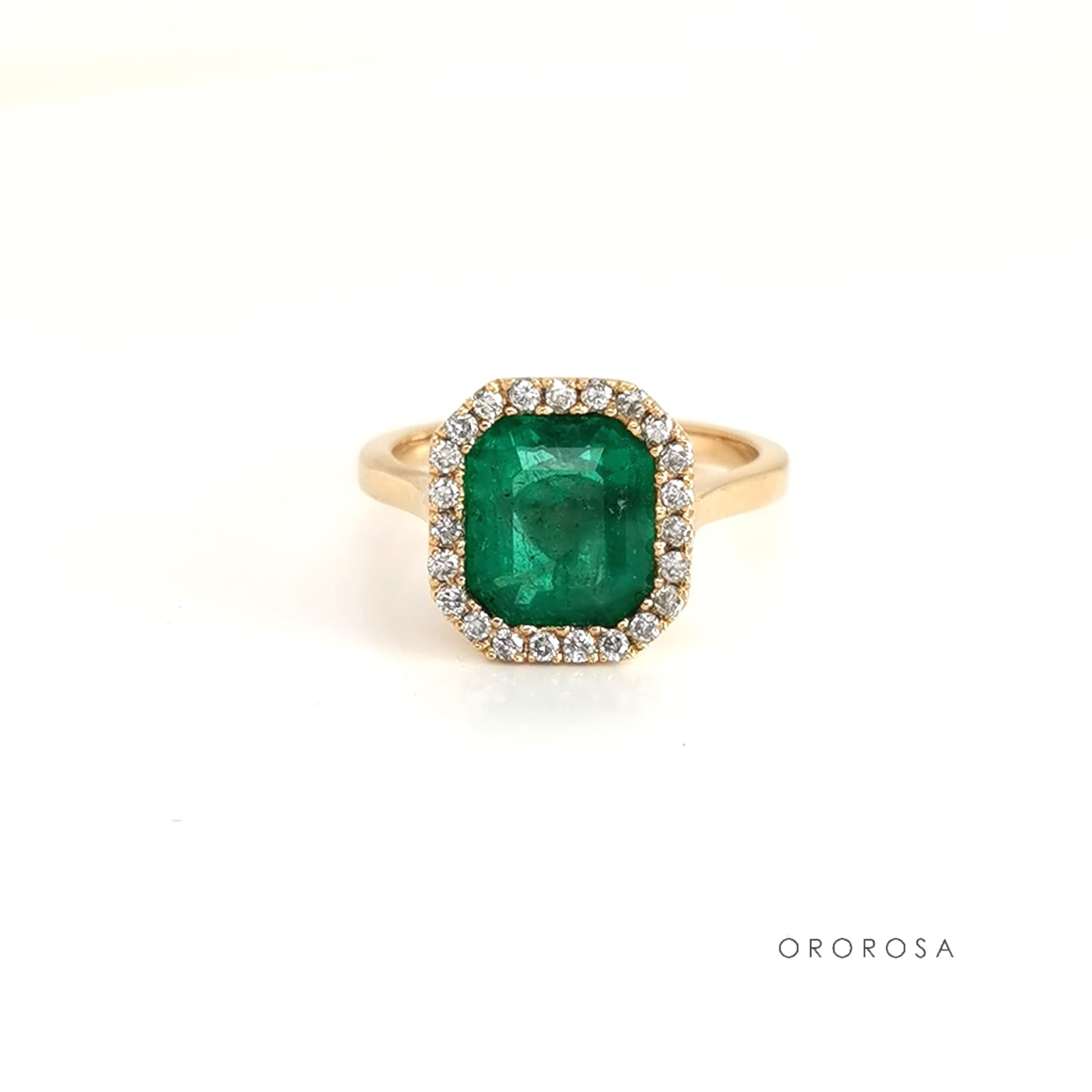 Anillo Esmeralda y Diamantes