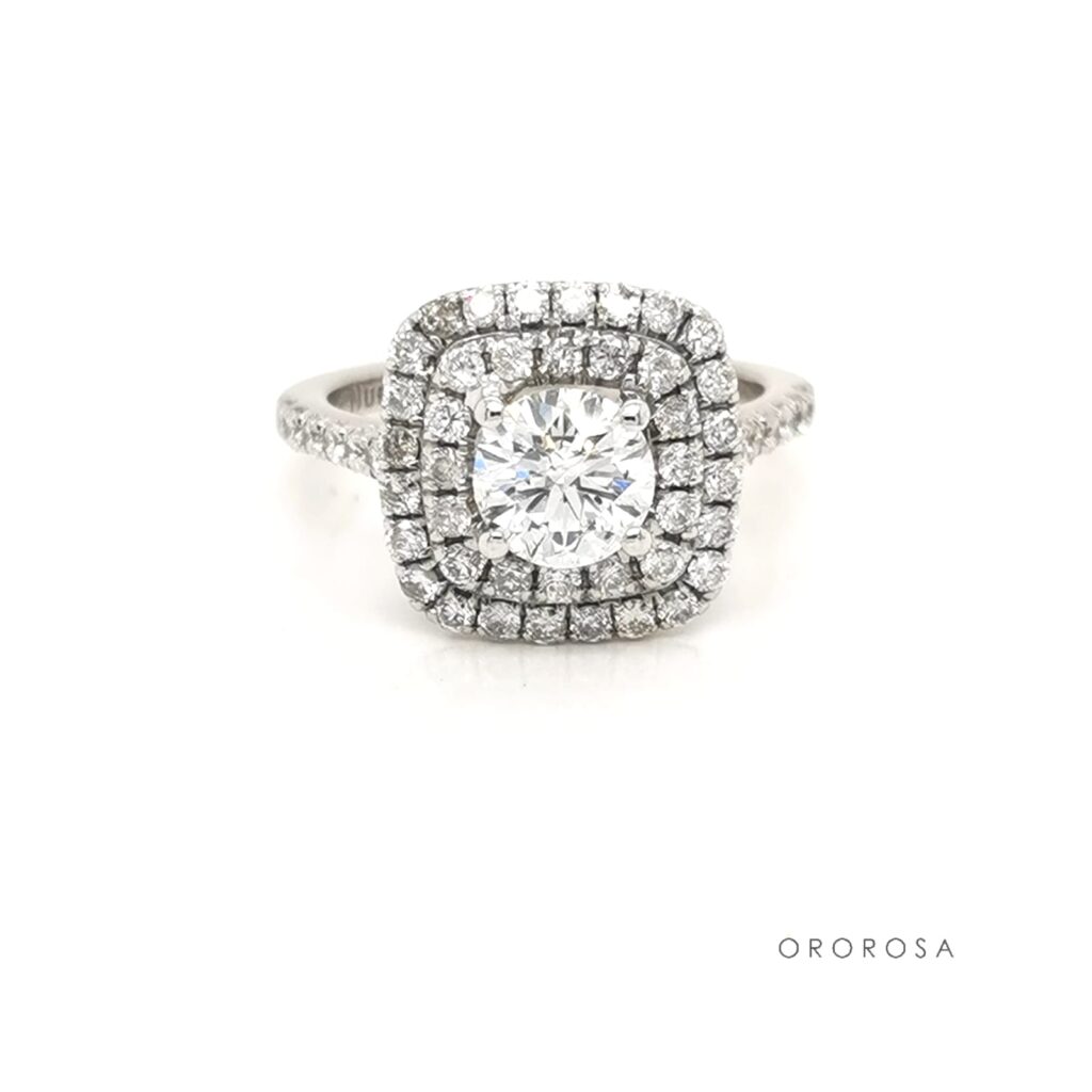 Anillo de compromiso doble halo