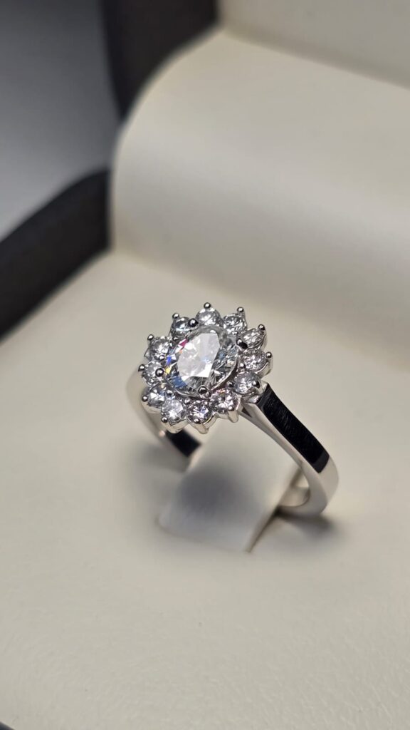 Anillo marquesa ovalo